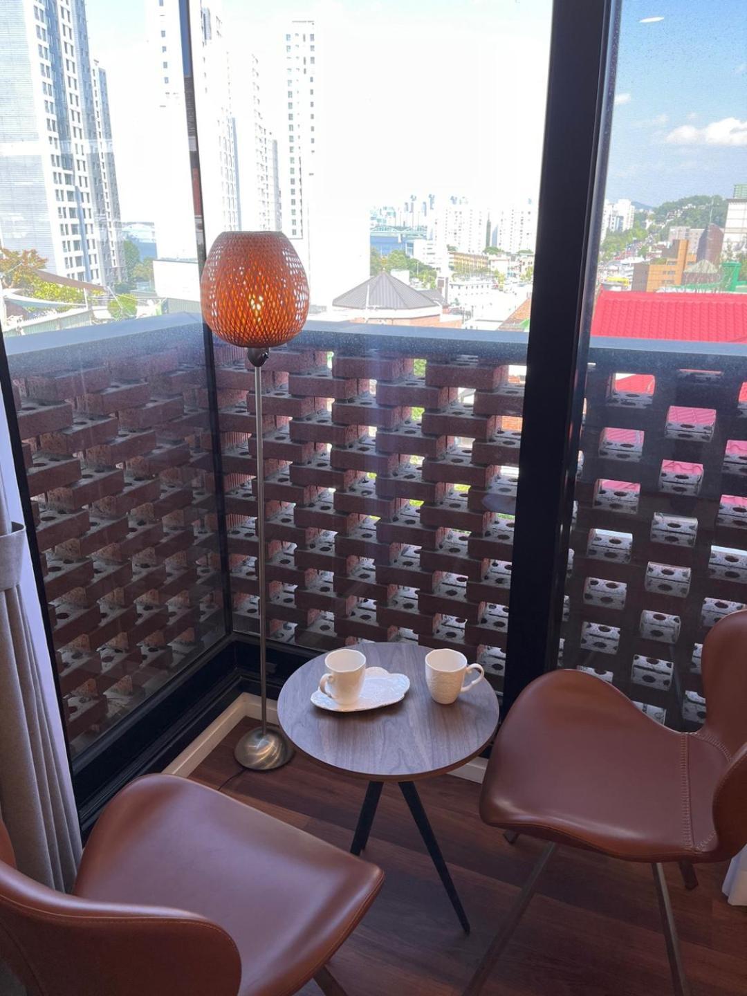 Space In Blackstone Сеул Номер фото